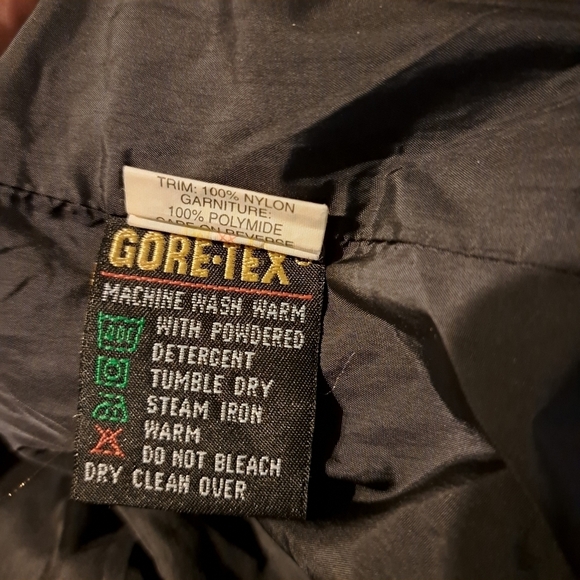 Marmot blue & black jacket size Medium - Picture 8 of 9